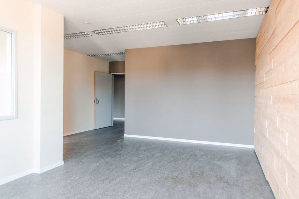 Office premises in the Am Stadtgarten shopping centre (fixed-term), Bankstrasse 8,, 8400 Winterthur, Zurich, CH