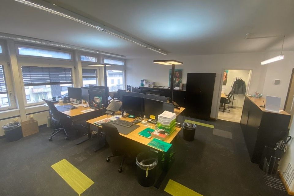 Office in the city centre near the train station, Avenue de la Gare, 1950 Sion, Valais/Wallis, CH