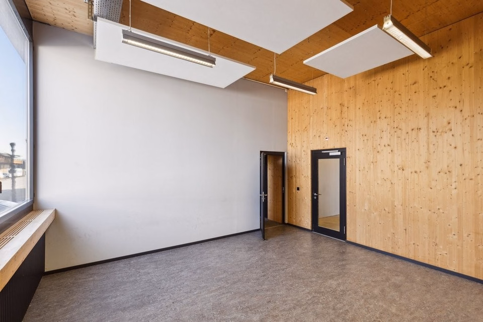 Top office on the VSP site, Austrasse, 8505 Pfyn, Thurgau, CH