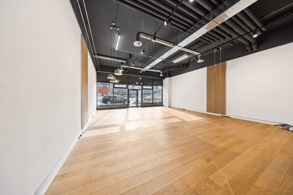 Commercial space near Zollikofen train station, Bernstrasse, 3052 Zollikofen, Bern, CH