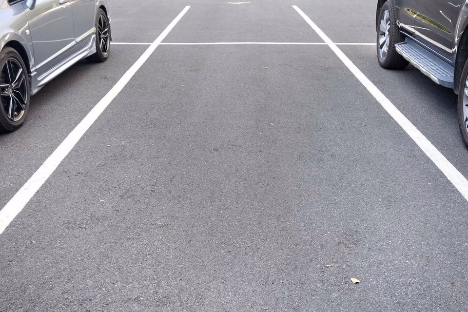 Car parking space for rent!, Via Burgaisa 3, 3a,, 7013 Domat/Ems, Graubünden, CH