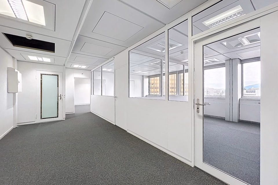 Renovated 161 m2 offices on the 5th floor, Route de Pré-Bois, 1215 Genève, Geneva, CH