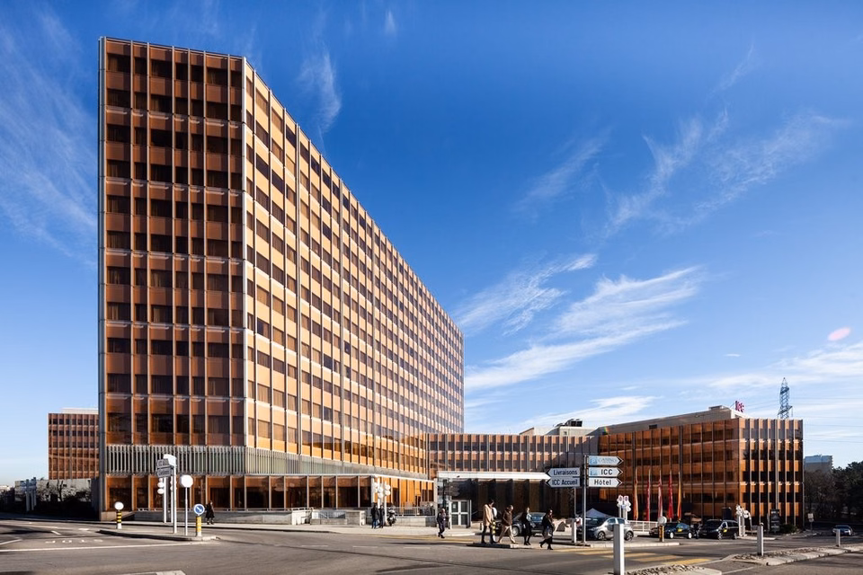 Bright 264 m2 space just steps from the airport, Route de Pré-Bois, 1215 Genève, Geneva, CH