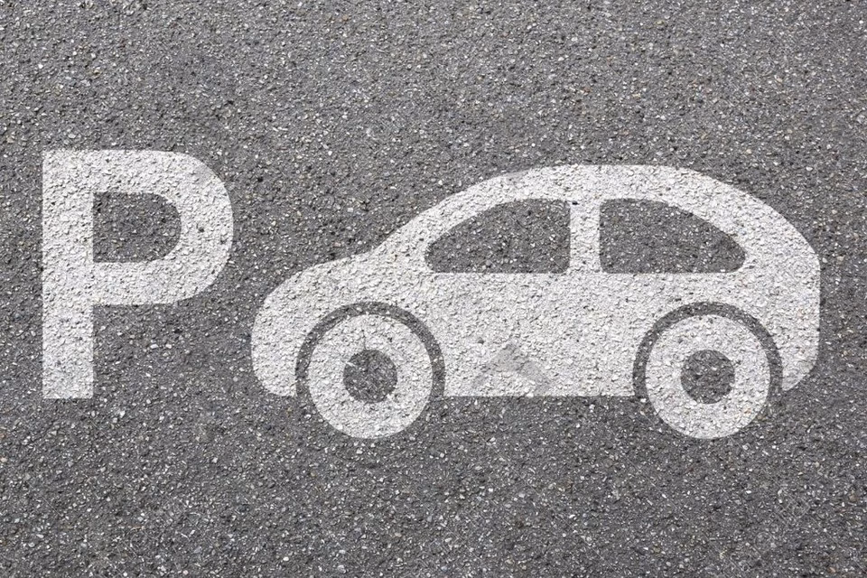 Underground garage parking spaces for rent in Kleindöttingen, Margrethenweg, 5314 Kleindöttingen, Aargau, CH