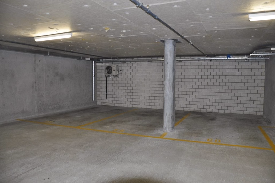 Individual parking spaces for rent in central Oerlikon!, Edisonstrasse, 8050 Zürich, Zurich, CH