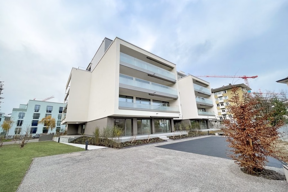 Motorcycle parking space for rent in District 6!, Hofwiesenstrasse, 8057 Zürich, Zurich, CH