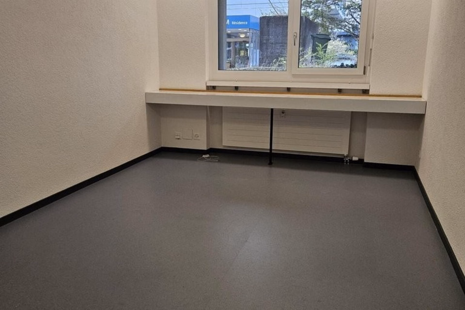 Office/Practice Premises Near the Train Station with Flexible Layout, Niesenweg, 3012 Bern, Bern, CH