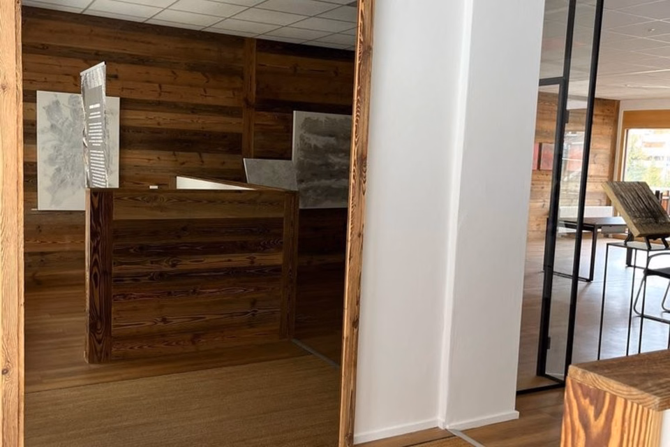 Commercial space ideally located in Crans-Montana, Grand Place 12,, 3963 Crans-Montana, Valais, CH