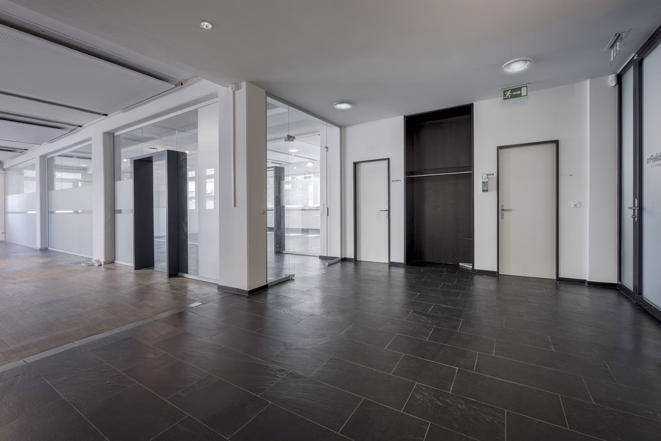 Representative office & exhibition space with unbeatable advantages, Europa-Strasse, 8152 Glattbrugg, Zurich, CH