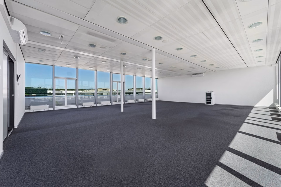 Exclusive office space with panoramic terrace - your view of success!, Europa-Strasse, 8152 Glattbrugg, Zurich, CH