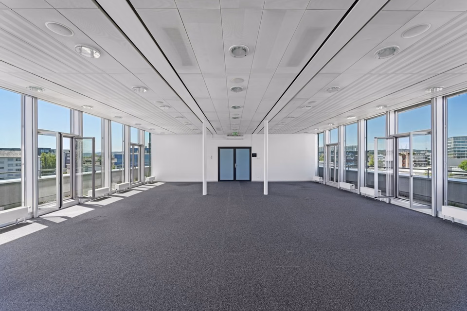 Exclusive office space with panoramic terrace - your view of success!, Europa-Strasse, 8152 Glattbrugg, Zurich, CH