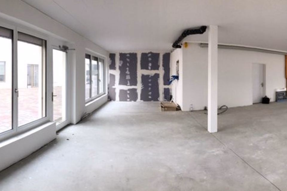 Space for Ideas: Versatile Commercial Space with Fit-out Potential, Bahnhofstrasse, 8240 Thayngen, Schaffhausen, CH
