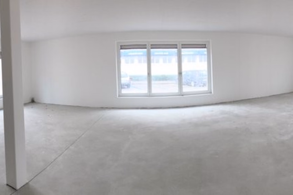 Space for Ideas: Versatile Commercial Space with Fit-out Potential, Bahnhofstrasse, 8240 Thayngen, Schaffhausen, CH