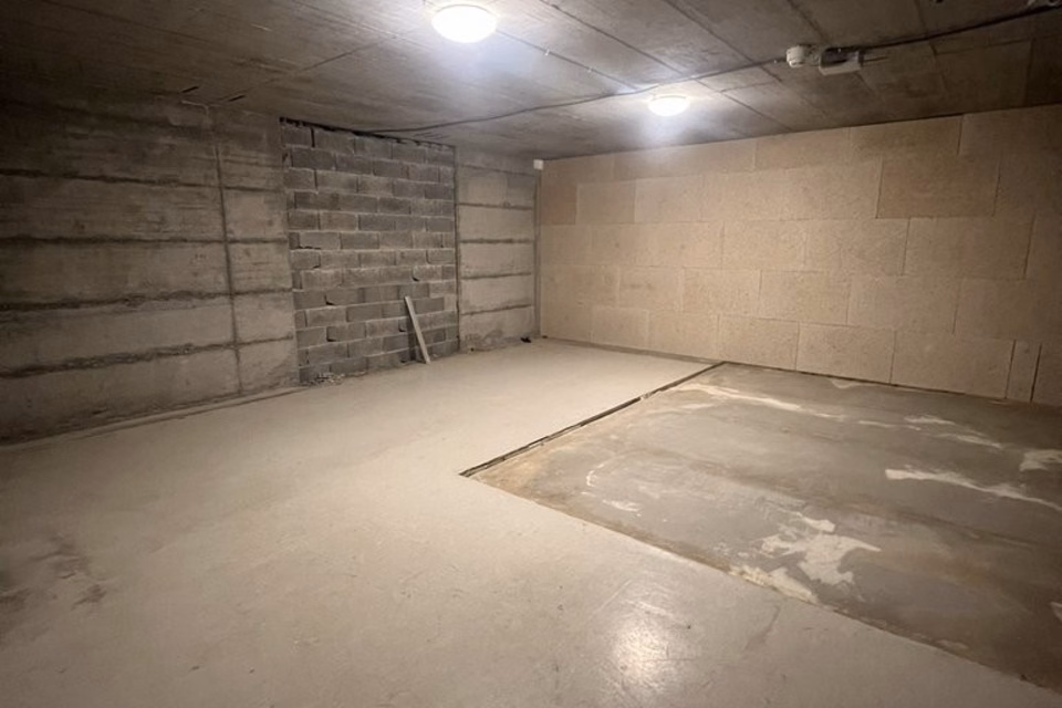 Storage units for rent in Pully from 32.5 m2 to 221 m2, Avenue Charles Ferdinand Ramuz, 1009 Pully, Vaud, CH