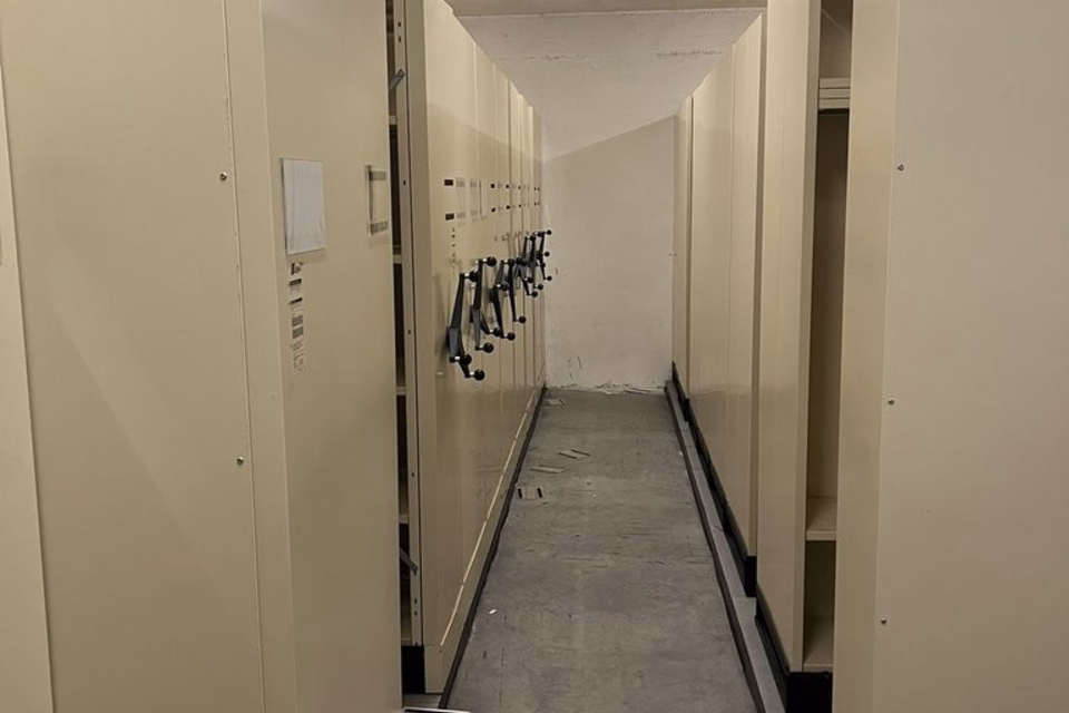 Storage units for rent in Pully from 32.5 m2 to 221 m2, Avenue Charles Ferdinand Ramuz, 1009 Pully, Vaud, CH
