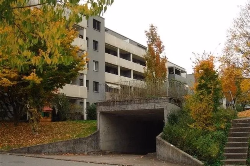 Parking spaces for rent near the train station and swimming pool!, Seminarstrasse, 5430 Wettingen, Aargau, CH