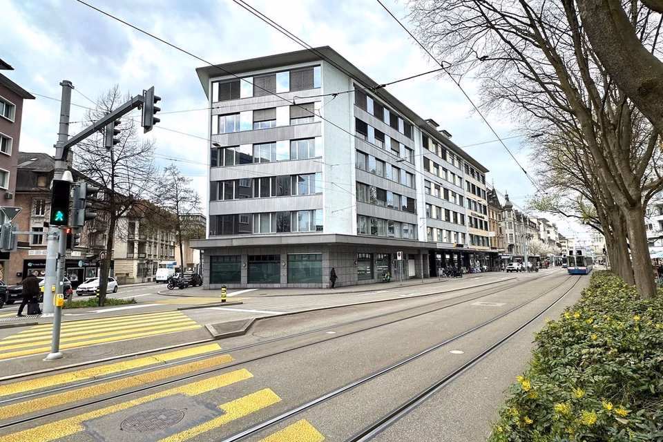 Attractive, newly renovated office space in a prime location in Zurich-Oerlikon, Schaffhauserstrasse, 8050 Zürich, Zurich, CH
