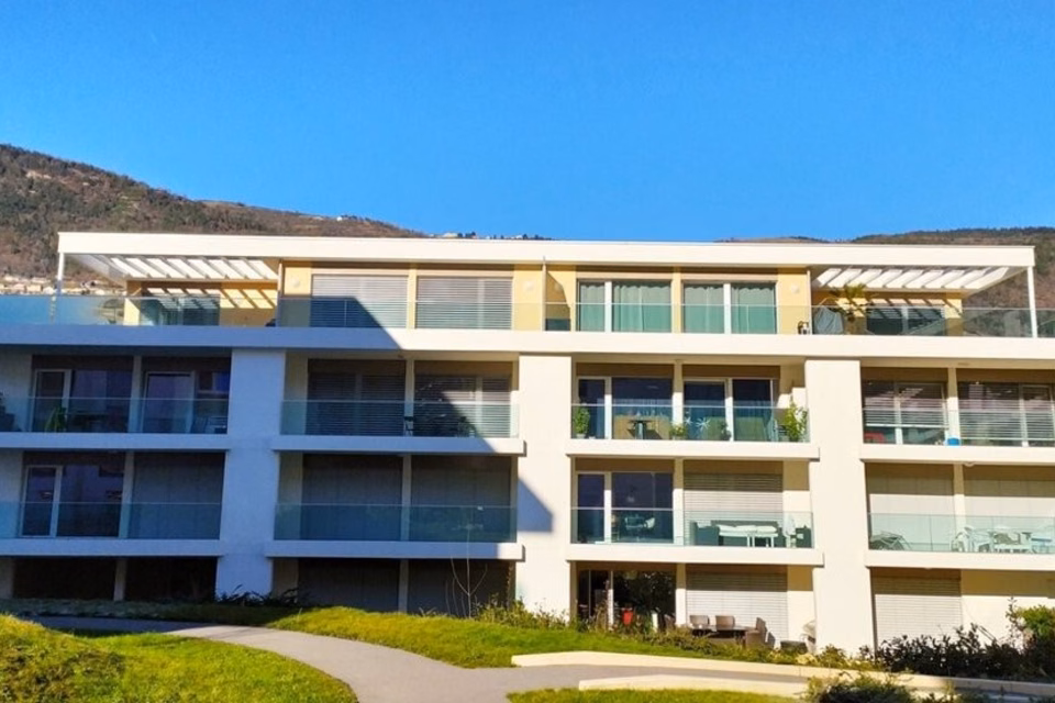 Outdoor parking space for rent in Granges, Rte de la Crête-Blanche 5a,5b, Av.de la Gare, 3977 Granges, Valais, CH