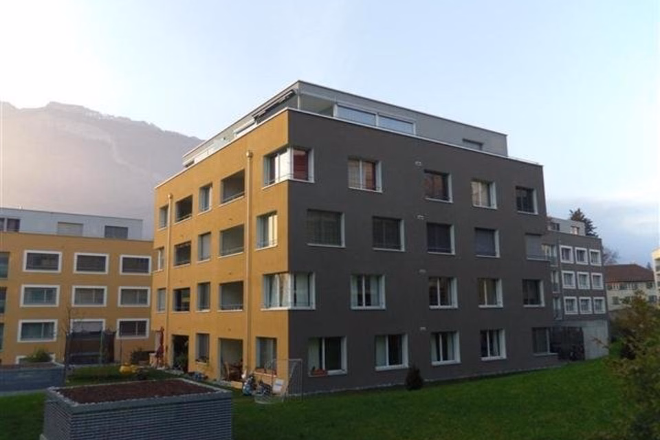Indoor garage parking space for rent in Chur, Schellenbergstrasse, 7000 Chur, Grisons, CH
