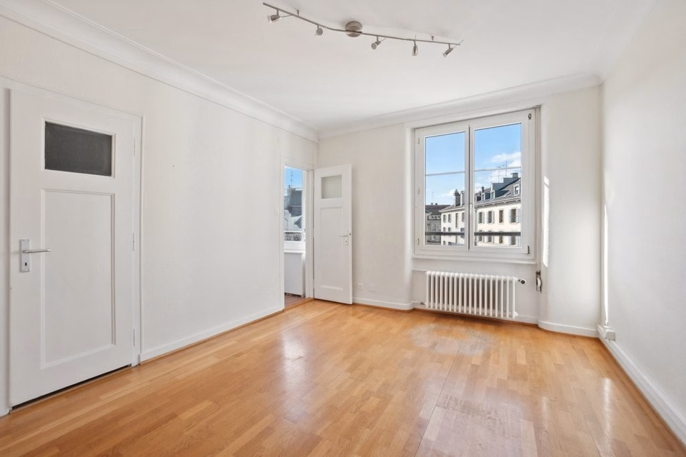 Nice office of approx. 26 m2 located opposite Cornavin train station, Rue du Mont-Blanc, 1201 Genève, Geneva, CH