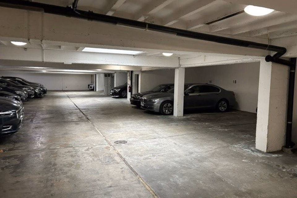 Underground parking space for rent, Rue Antoine-Carteret, 1202 Genève, Geneva, CH