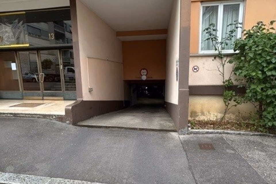 Underground parking space for rent, Rue Antoine-Carteret, 1202 Genève, Geneva, CH