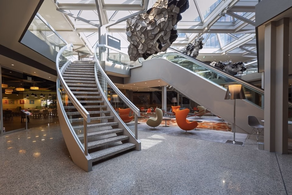 ICC - Approx. 96 m2 available, Route de Pré-Bois, 1215 Genève 15 Aéroport, Geneva, CH
