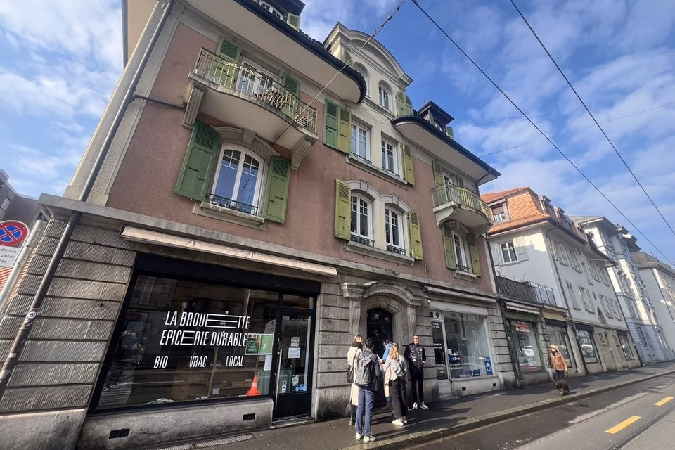 Large versatile premises ideally located in the center of Lausanne, Avenue d'Echallens, 1004 Lausanne, Vaud, CH