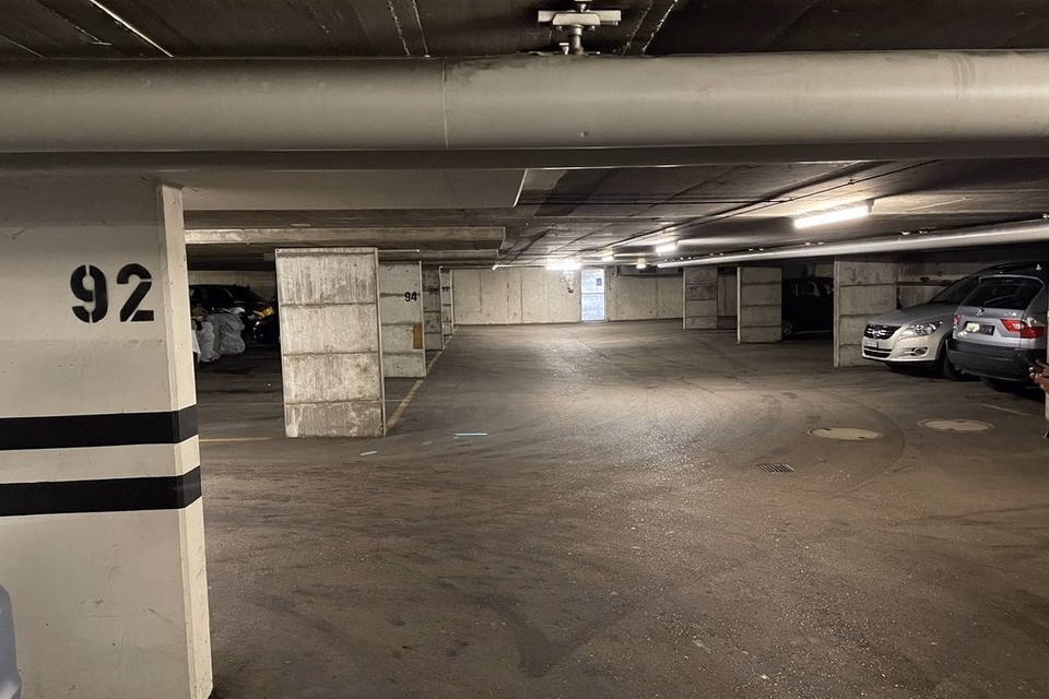 Underground garage for rent in Hombrechtikon, Eilweg 4, 6,, 8634 Hombrechtikon, Zurich, CH