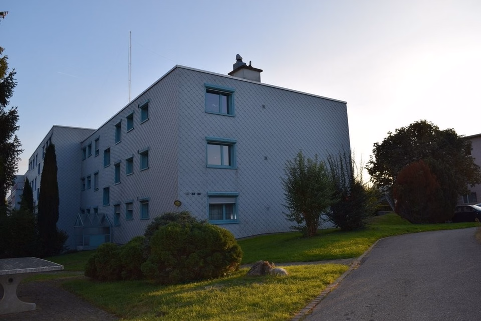 Outdoor parking space for rent in Hombrechtikon!, Mythenweg 4, 6,, 8634 Hombrechtikon, Zurich, CH