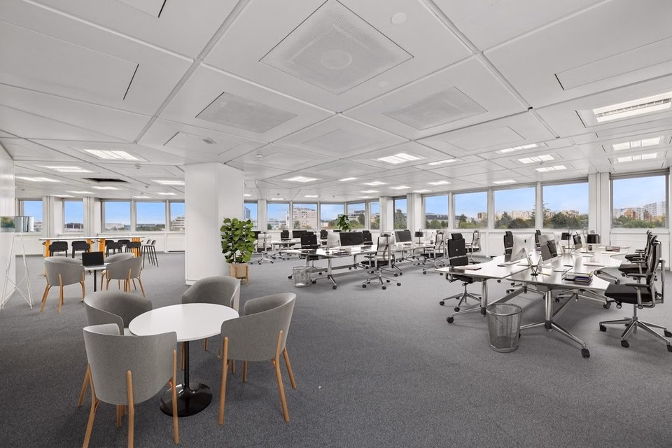 417 m2 renovated office space on the 3rd floor, Route de Pré-Bois, 1215 Genève, Geneva, CH