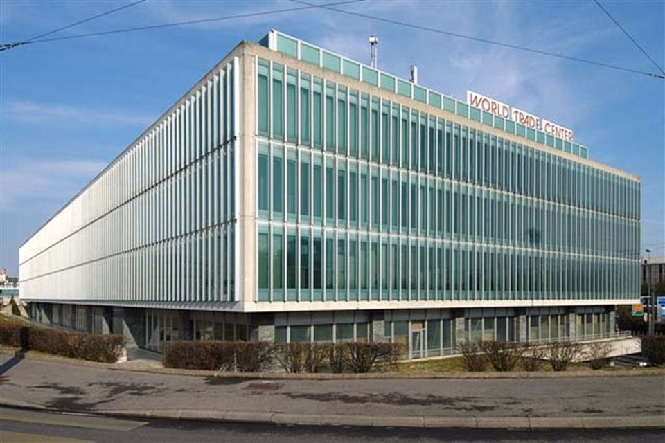 Commercial space of 450 m2 in the heart of World Trade Center II, Route de Pré-Bois, 1215 Genève 15 Aéroport, Geneva, CH