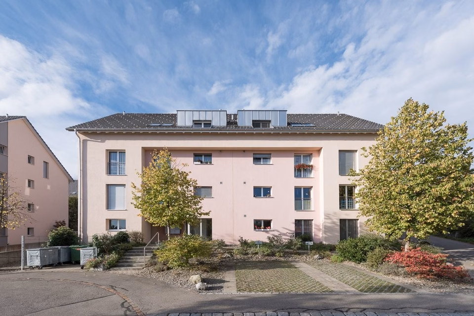 Motorcycle indoor parking space for rent in Egg near Zurich, Büelstrasse 33, 35, 37,, 8132 Egg b. Zürich, Zurich, CH