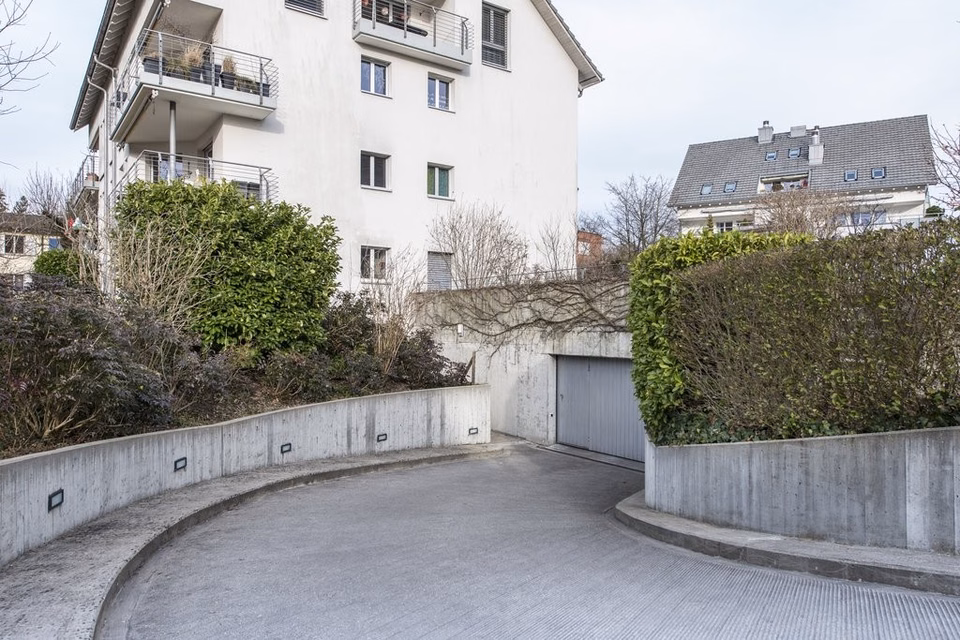 Parking space for rent, Fabrikstrasse 2a,, 8102 Oberengstringen, Zurich, CH