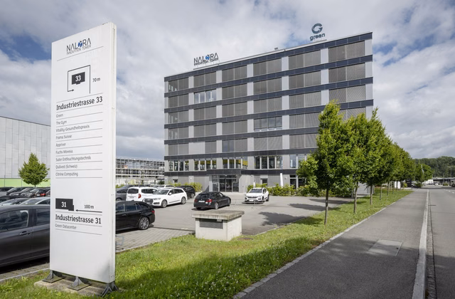 300 m² or 600 m² premium office spaces with panoramic views - modern fit-out, cooled, sustainable