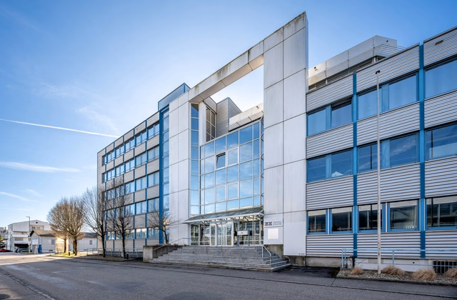 Affordable warehouse spaces with ideal infrastructure & transport links