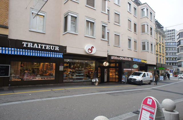 Prime location with high foot traffic - Retail space in Oerlikon