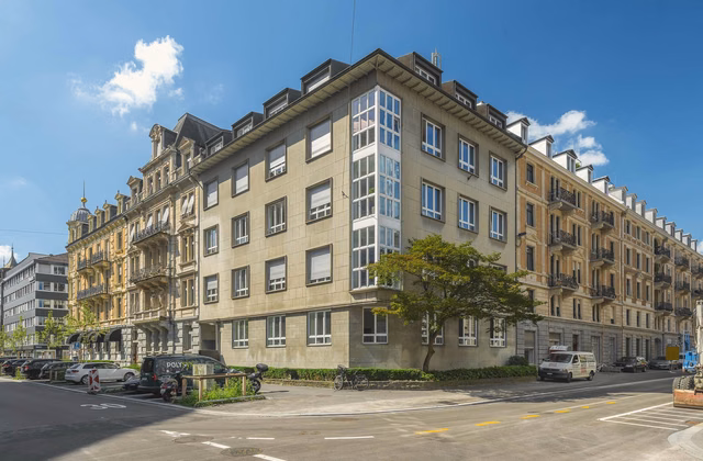 Prime Business Location - Office Premises in Zurich-Enge