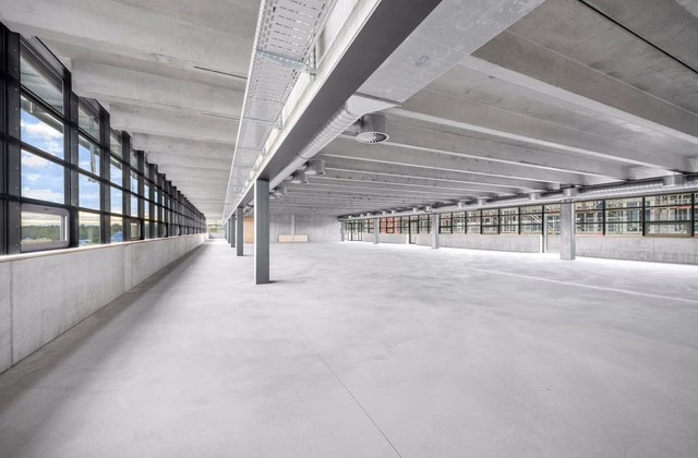 Modern office and commercial space from 1,200 m2 or more
