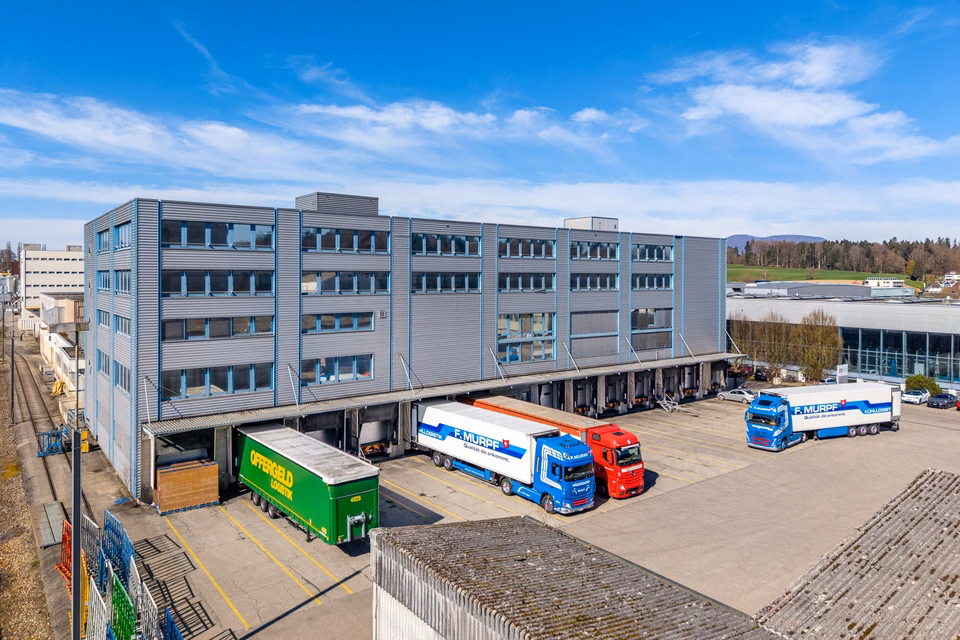 Up to 20'000 m² storage/logistics space | Ramps | 130 parking spaces | available 2028 | partial leasing, Industriestrasse, 4922 Thunstetten, Bern, CH