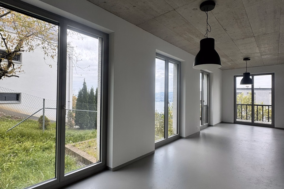 Inspiring office and studio spaces with lake views in a prestigious property, Spätzstrasse, 8810 Horgen, Zurich, CH
