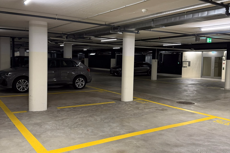 Underground parking space in Hardturmpark for rent, Pfingstweidstrasse, 8005 Zürich, Zurich, CH
