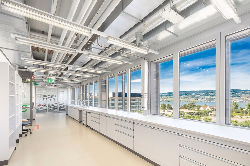 First-class laboratories with BSL1 and BSL2 standard at Horgen Labs Campus, Bachtobelstrasse, 8810 Horgen, Zurich, CH