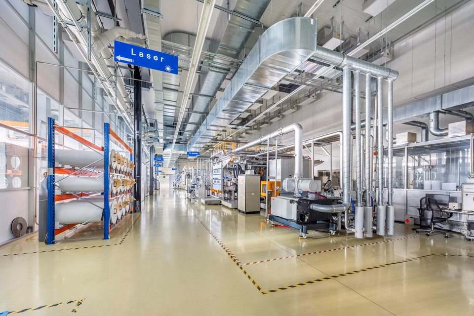 Your production site with high‑ceiling hall, large gates and high floor load capacity, Gewerbestrasse, 8155 Niederhasli, Zurich, CH