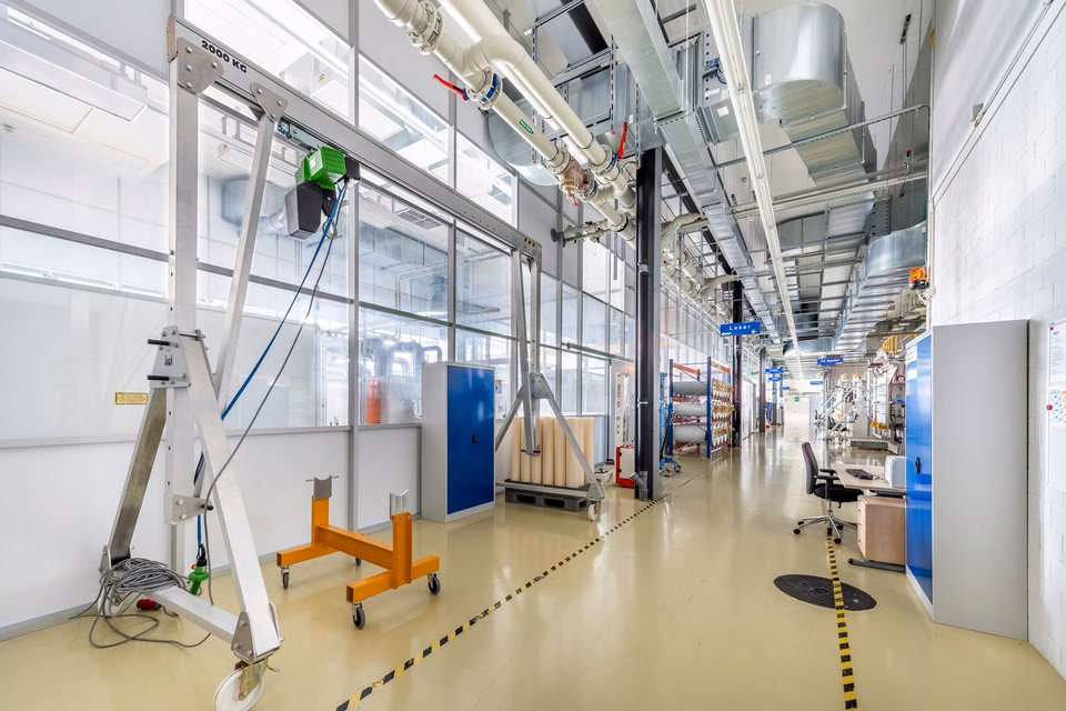 Your production site with high‑ceiling hall, large gates and high floor load capacity, Gewerbestrasse, 8155 Niederhasli, Zurich, CH