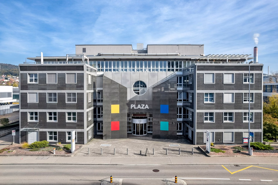 PLAZA | Commercial space with potential - 350 m² for your business, Lerzenstrasse, 8953 Dietikon, Zurich, CH