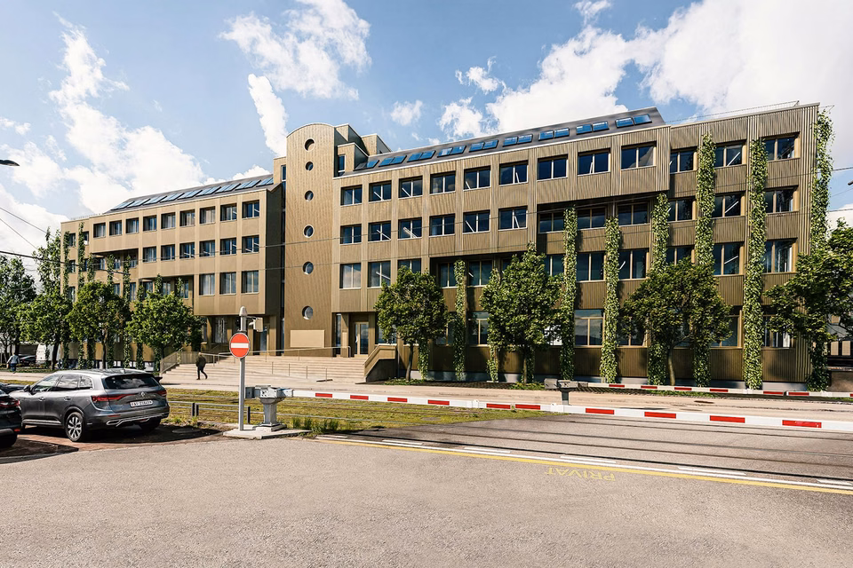 Like-new, cooled office space with direct view of runway 16/34, Flughofstrasse, 8152 Glattbrugg, Zurich, CH